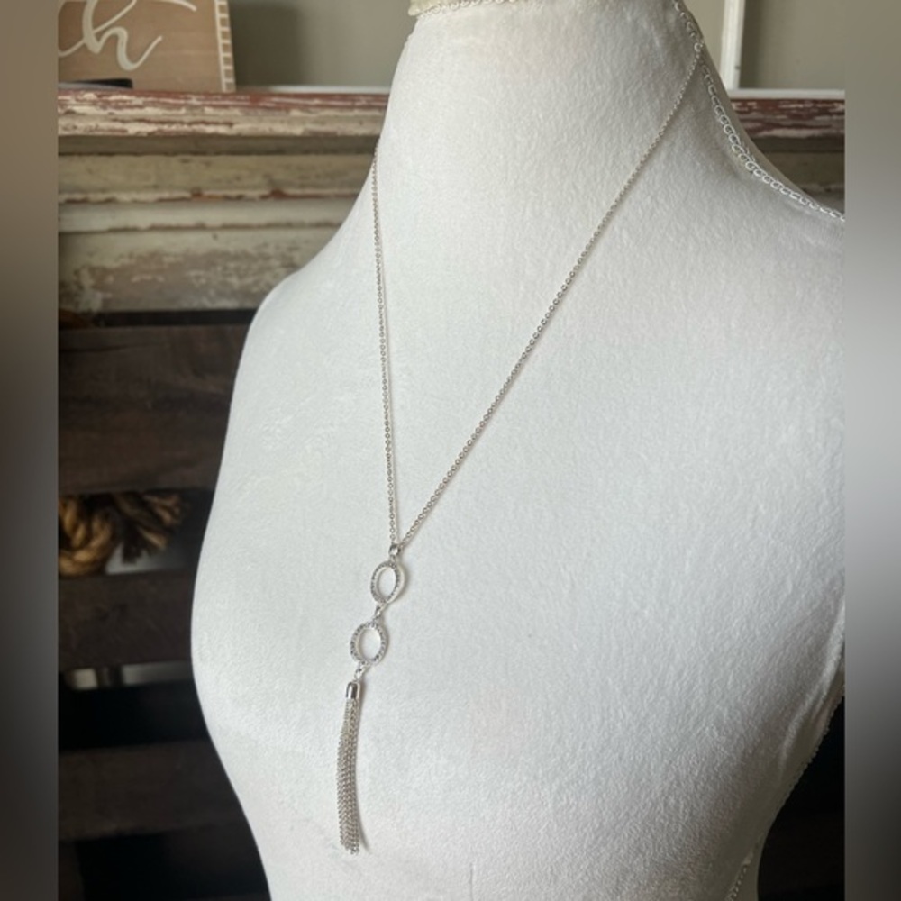 NWT Double Open Circle Tassel Necklace in Silver Tone